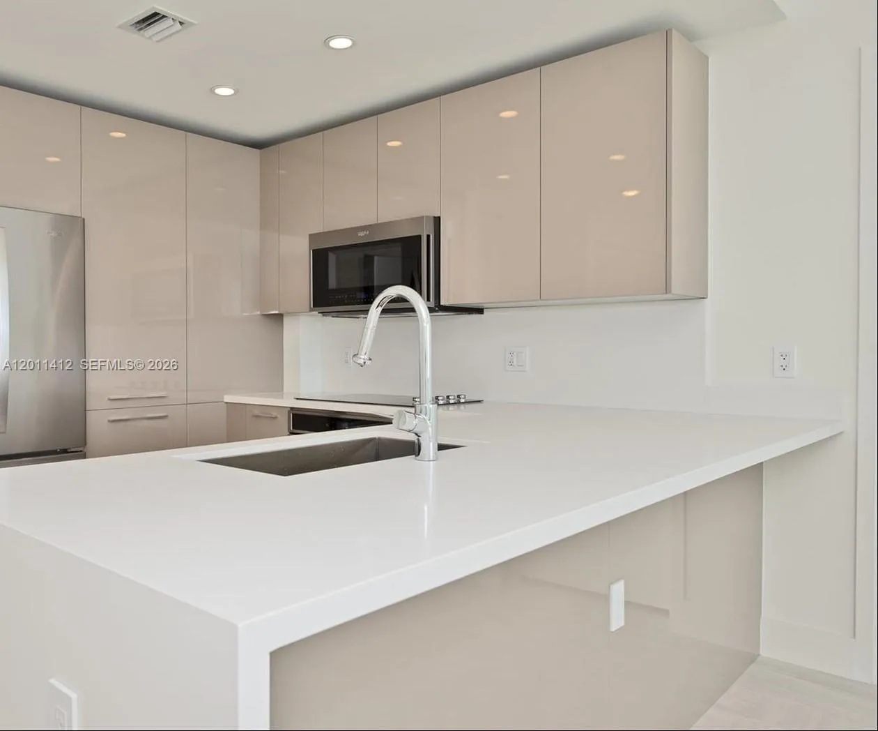 2000 Metropica Way # 2206, Sunrise FL 33323