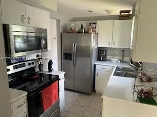 450 SE 30th Dr, Homestead FL 33033