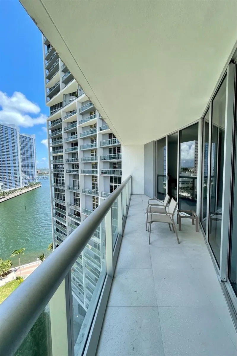 475 Brickell Avenue # 1614, Miami FL 33131