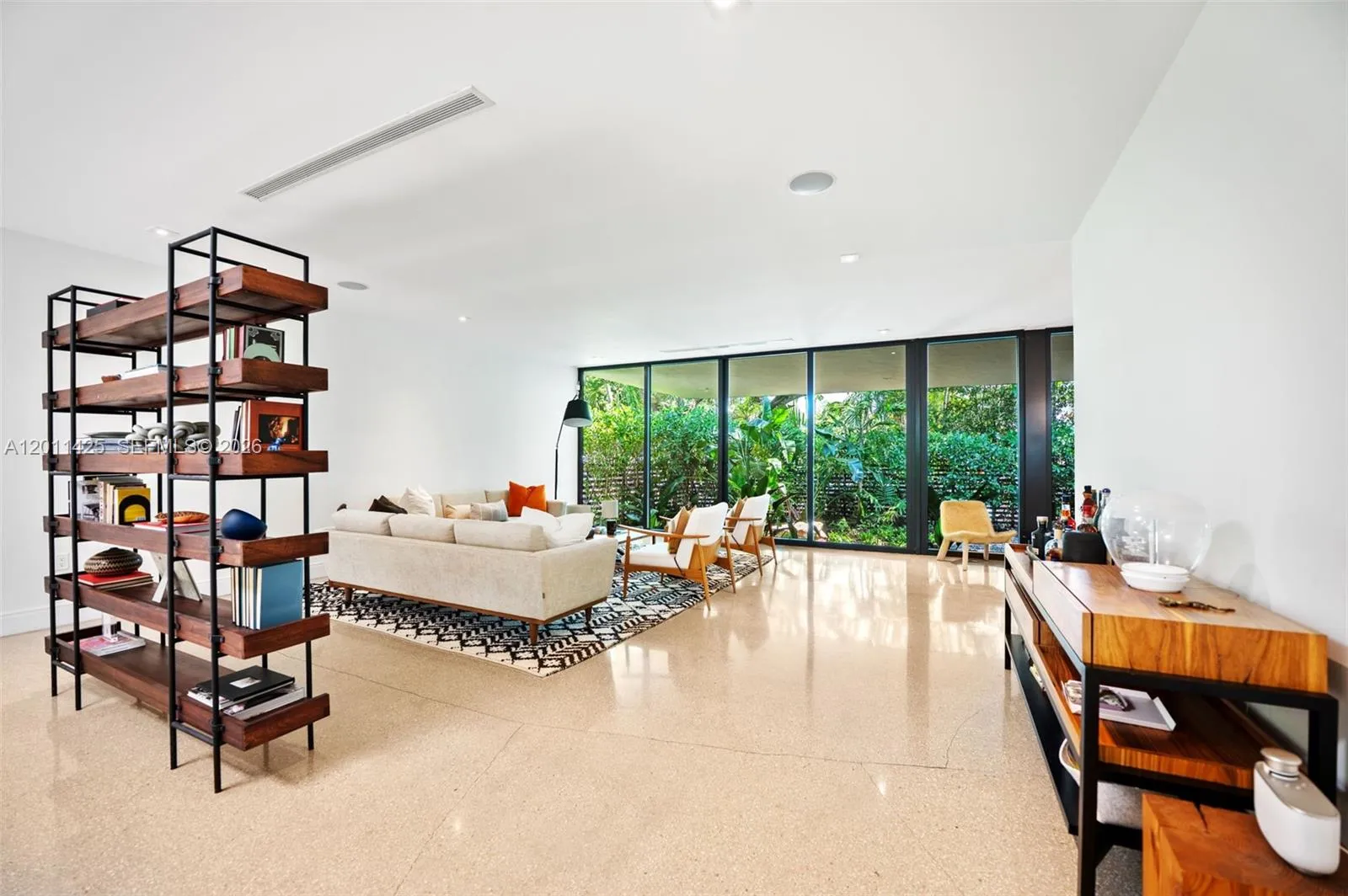 4045 Bonita Ave, Miami FL 33133