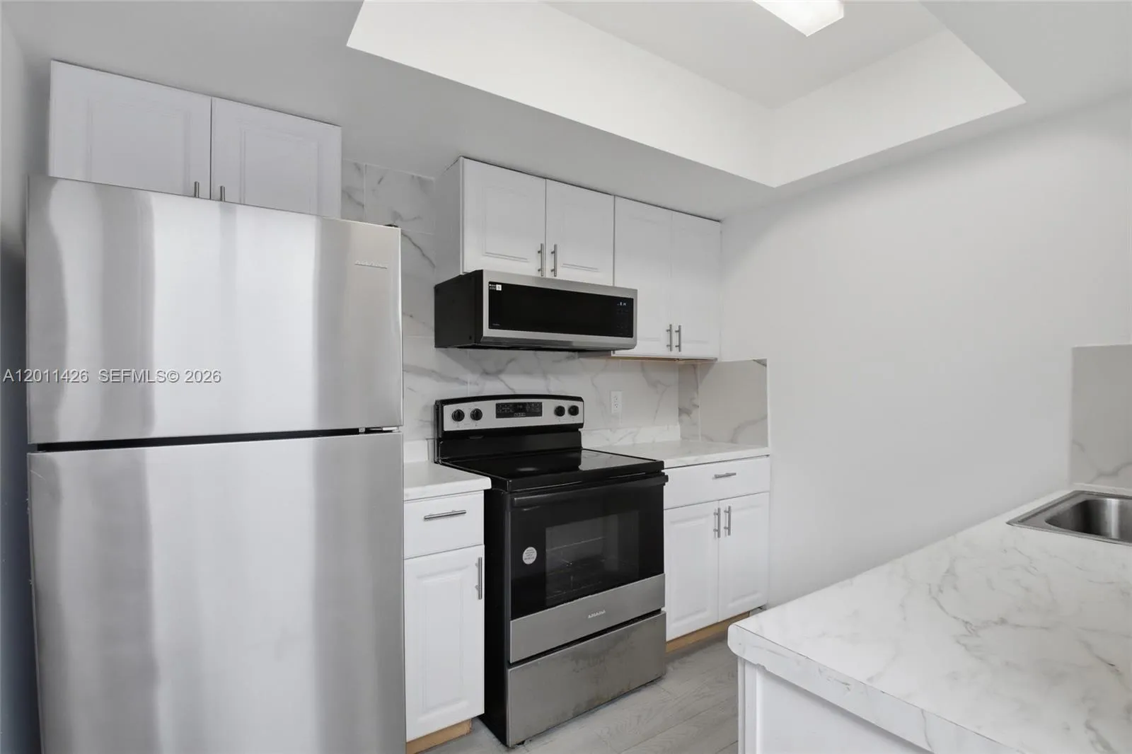 28 NW 170th St # 1, North Miami Beach FL 33169