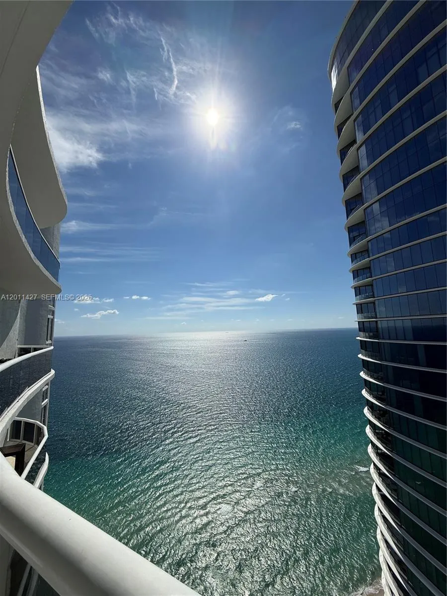 15811 Collins Ave # 4207, Sunny Isles Beach FL 33160
