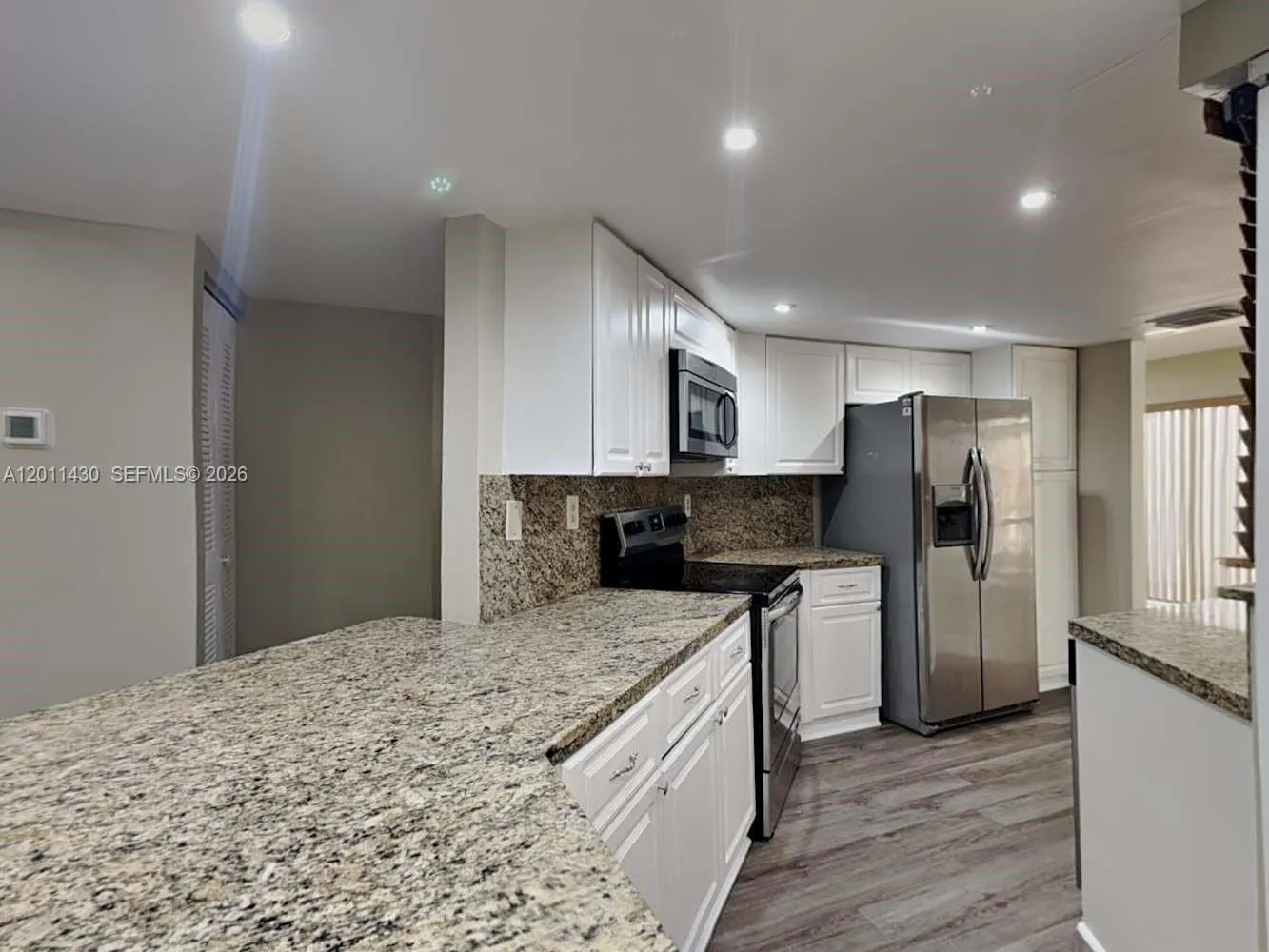 10420 SW 67th St, Miami FL 33173
