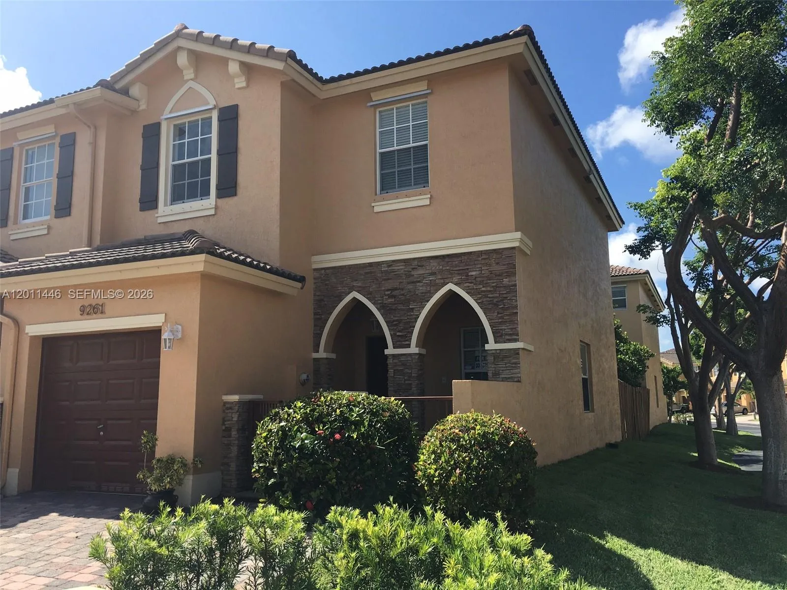 9261 SW 220th Ter, Cutler Bay FL 33190