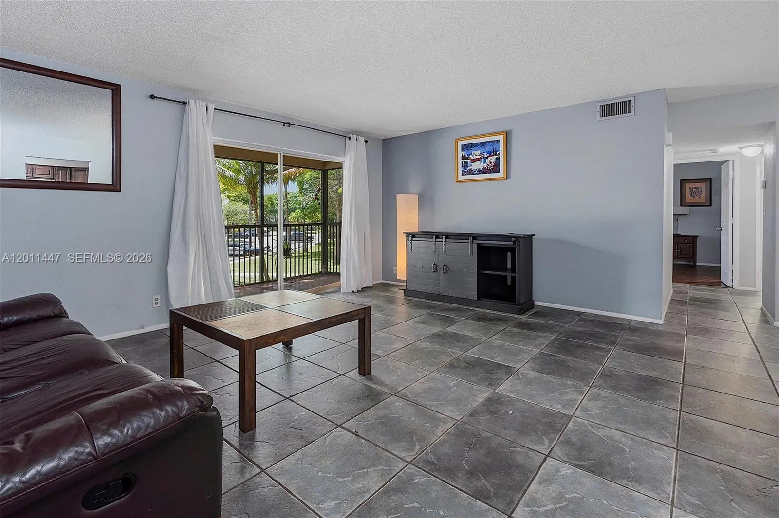 3083 N Oakland Forest Dr # 206, Oakland Park FL 33309