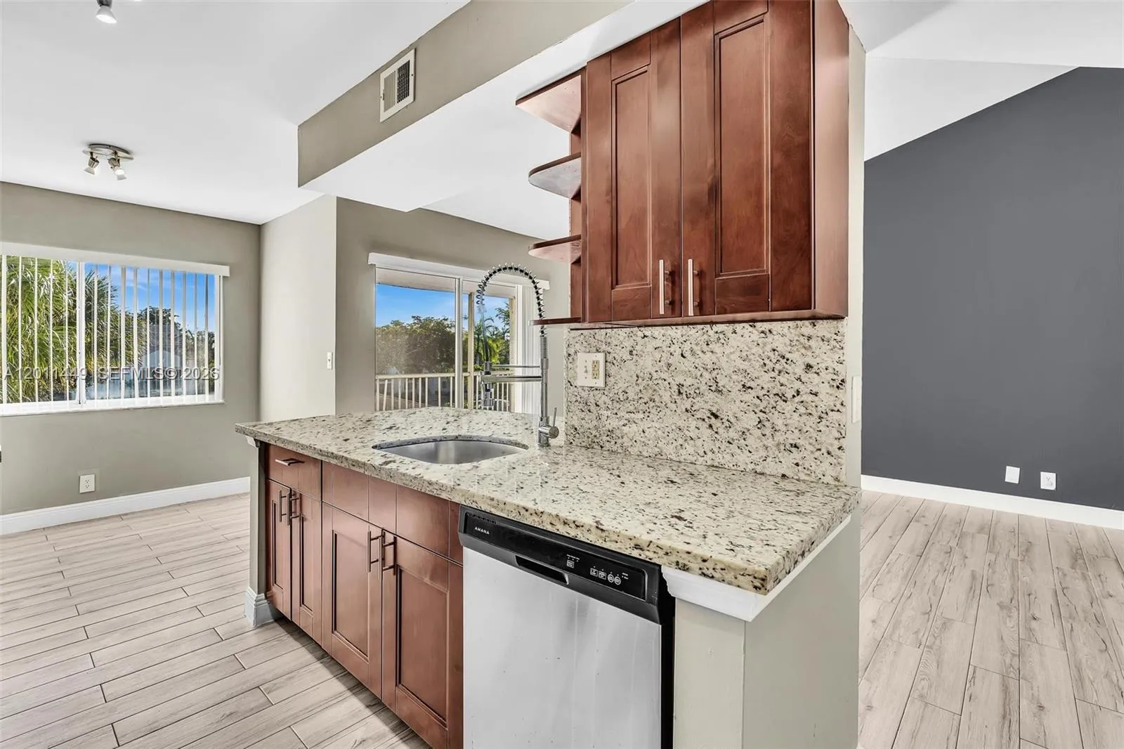 5686 Rock Island Rd # 127, Tamarac FL 33319