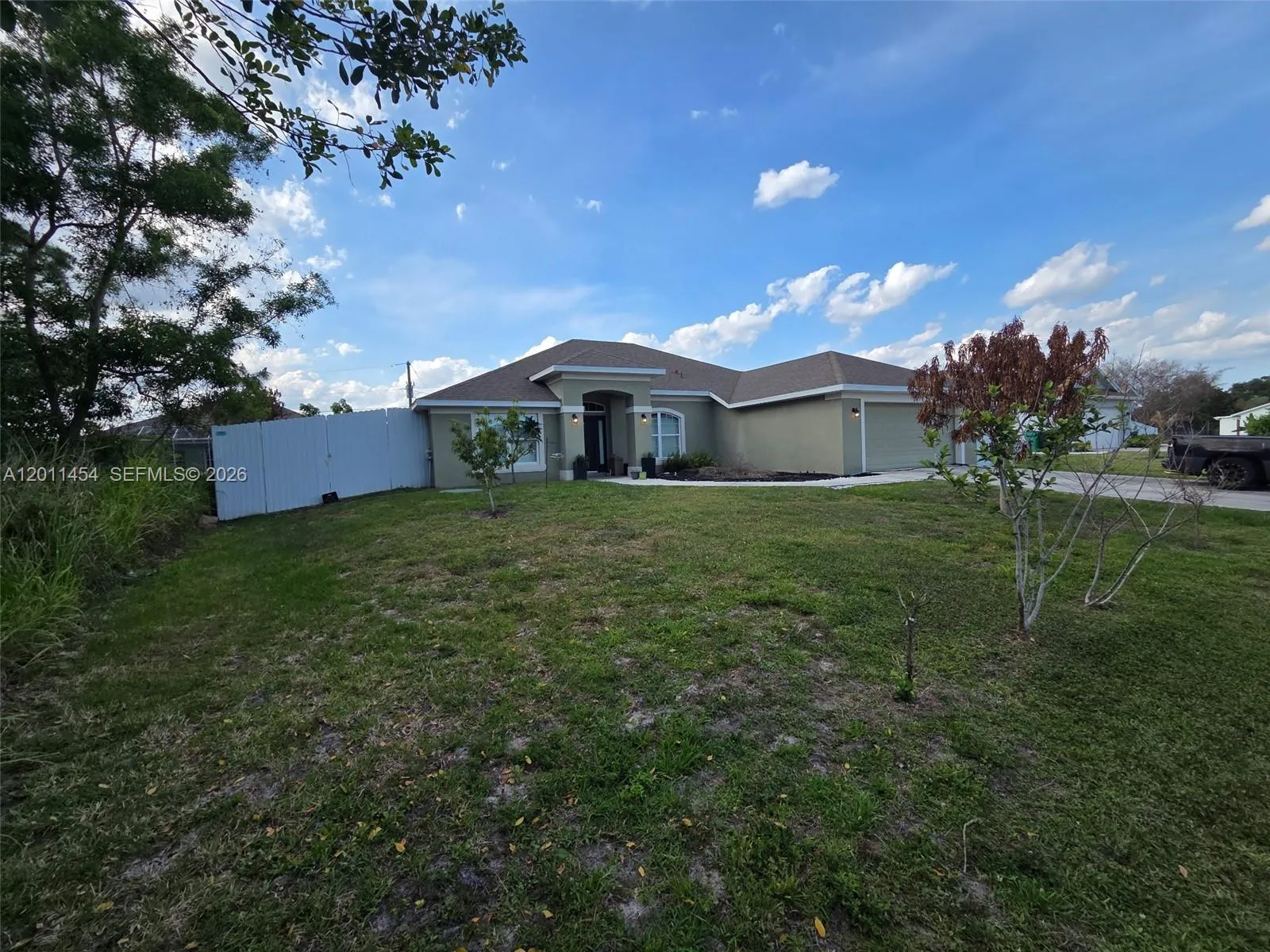 1005 SW Bay State Rd, Port St. Lucie FL 34953