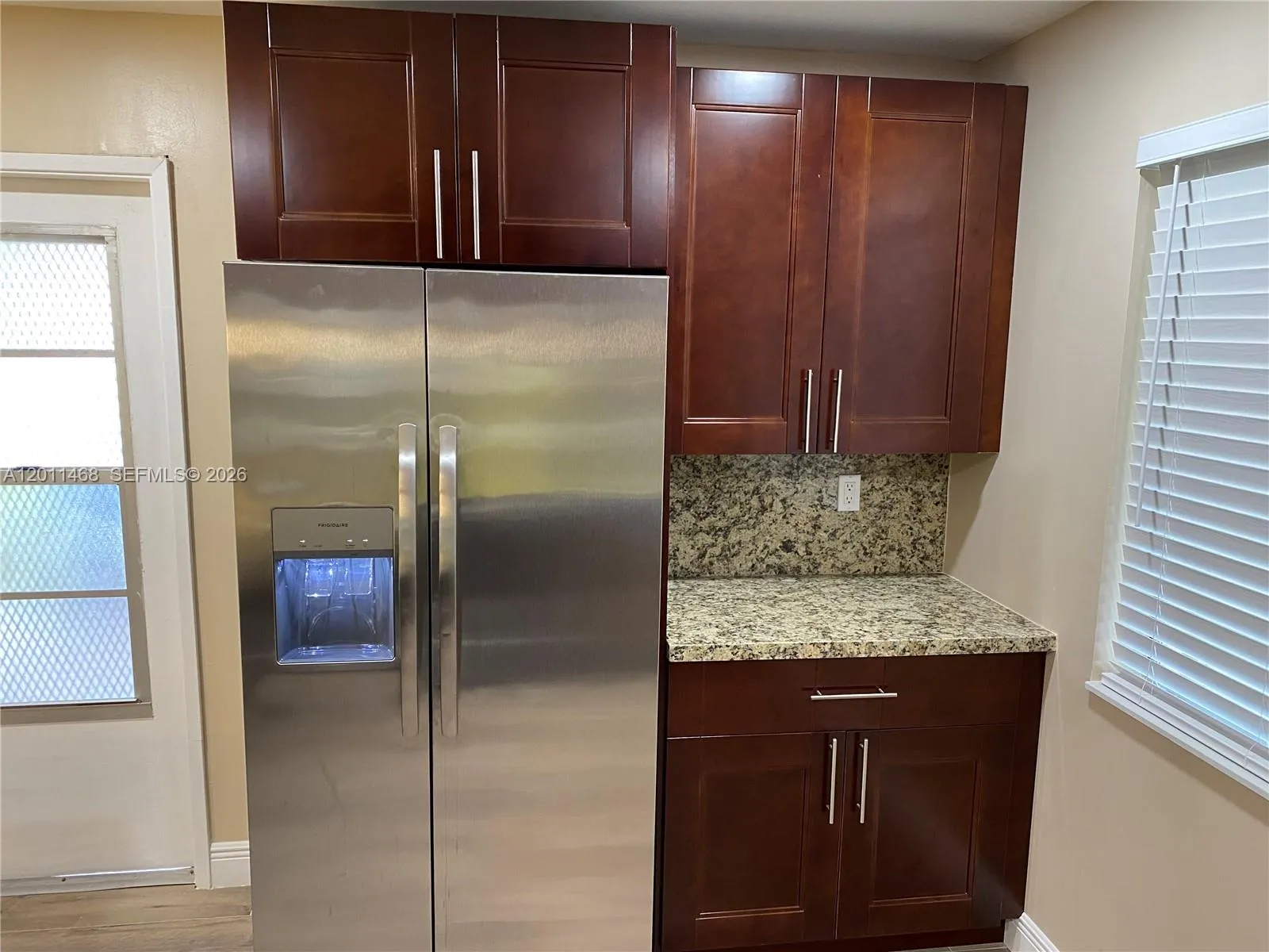 2421 SW 6th St, Fort Lauderdale FL 33312