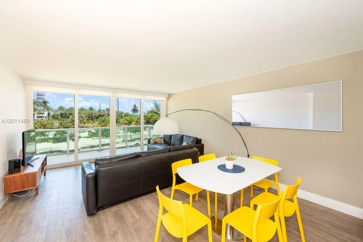 100 Bayview Dr # 210, Sunny Isles Beach FL 33160