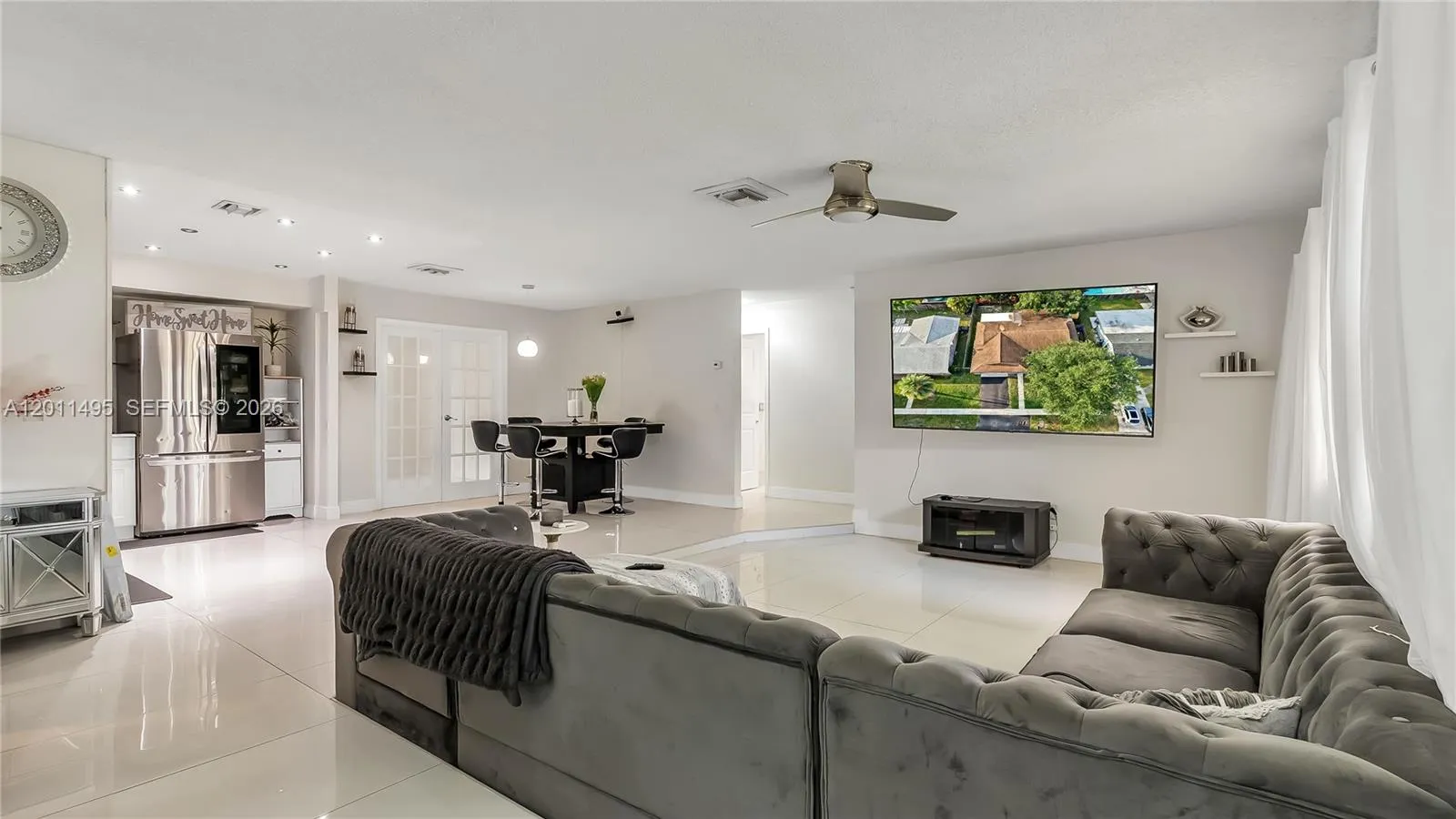 9511 NW 8th St, Pembroke Pines FL 33024