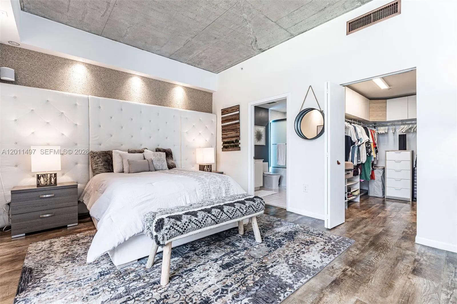 133 NE 2nd Ave # 1208, Miami FL 33132