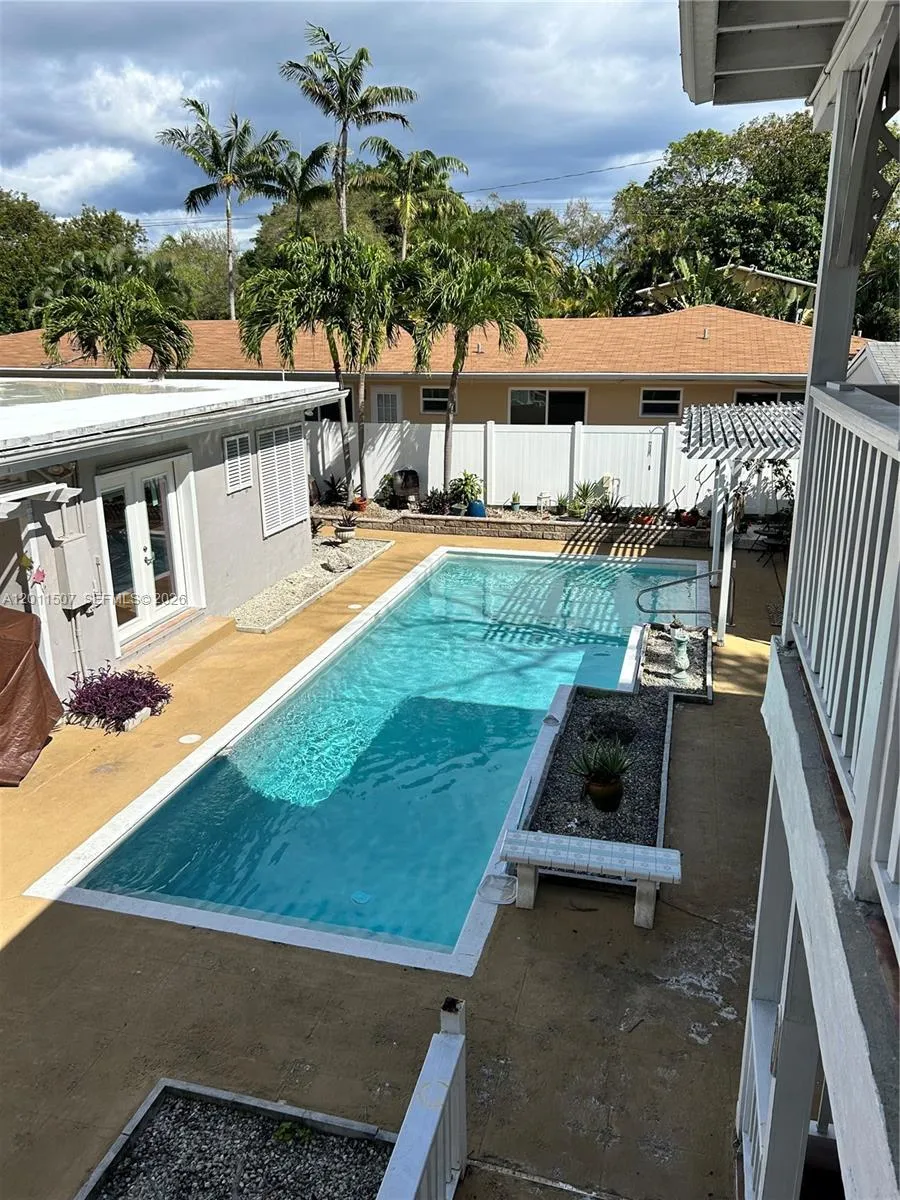 1630 NE 4th Pl # A3, Fort Lauderdale FL 33301