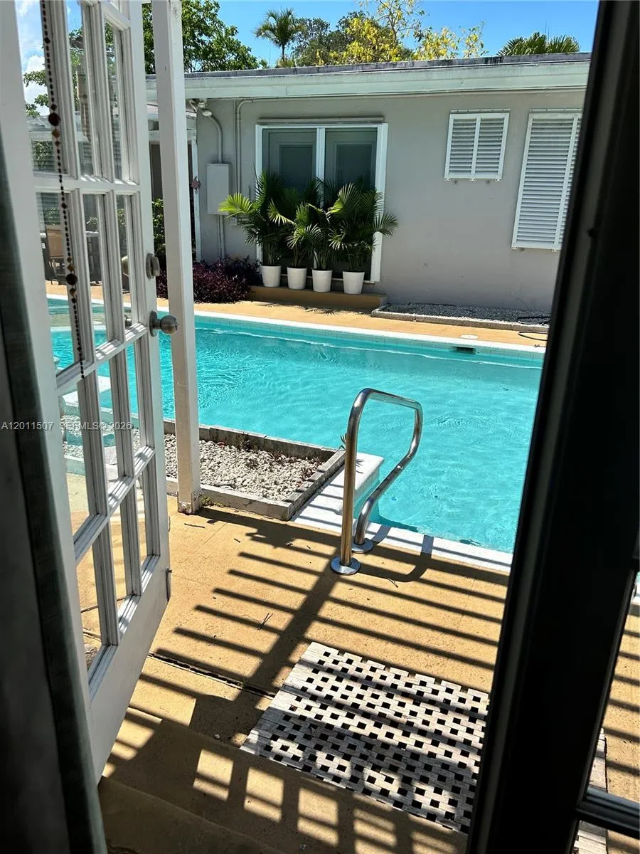 1630 NE 4th Pl # A3, Fort Lauderdale FL 33301