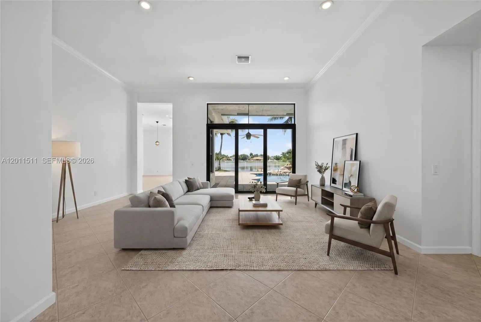 812 Regal Cove Rd, Weston FL 33327
