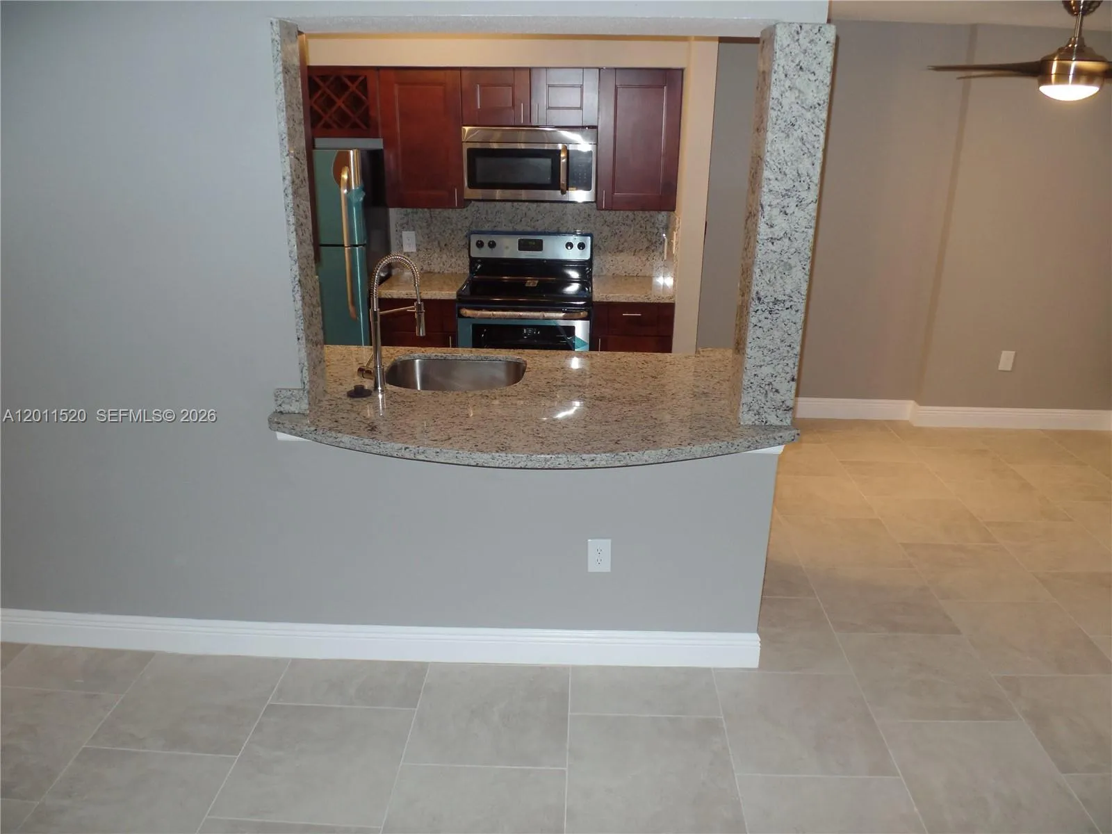 2647 NW 33rd St # 2313, Oakland Park FL 33309