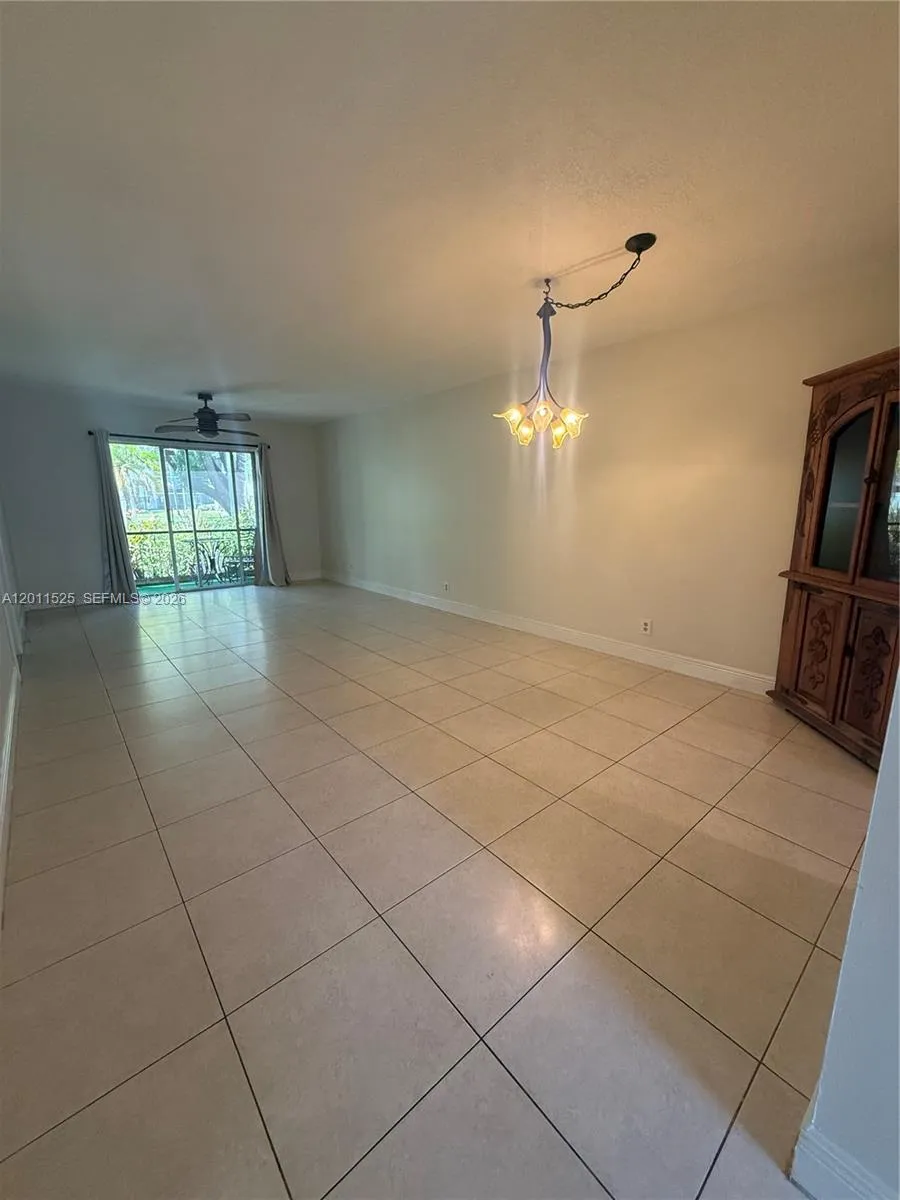5080 SW 64th Ave # 104, Davie FL 33314