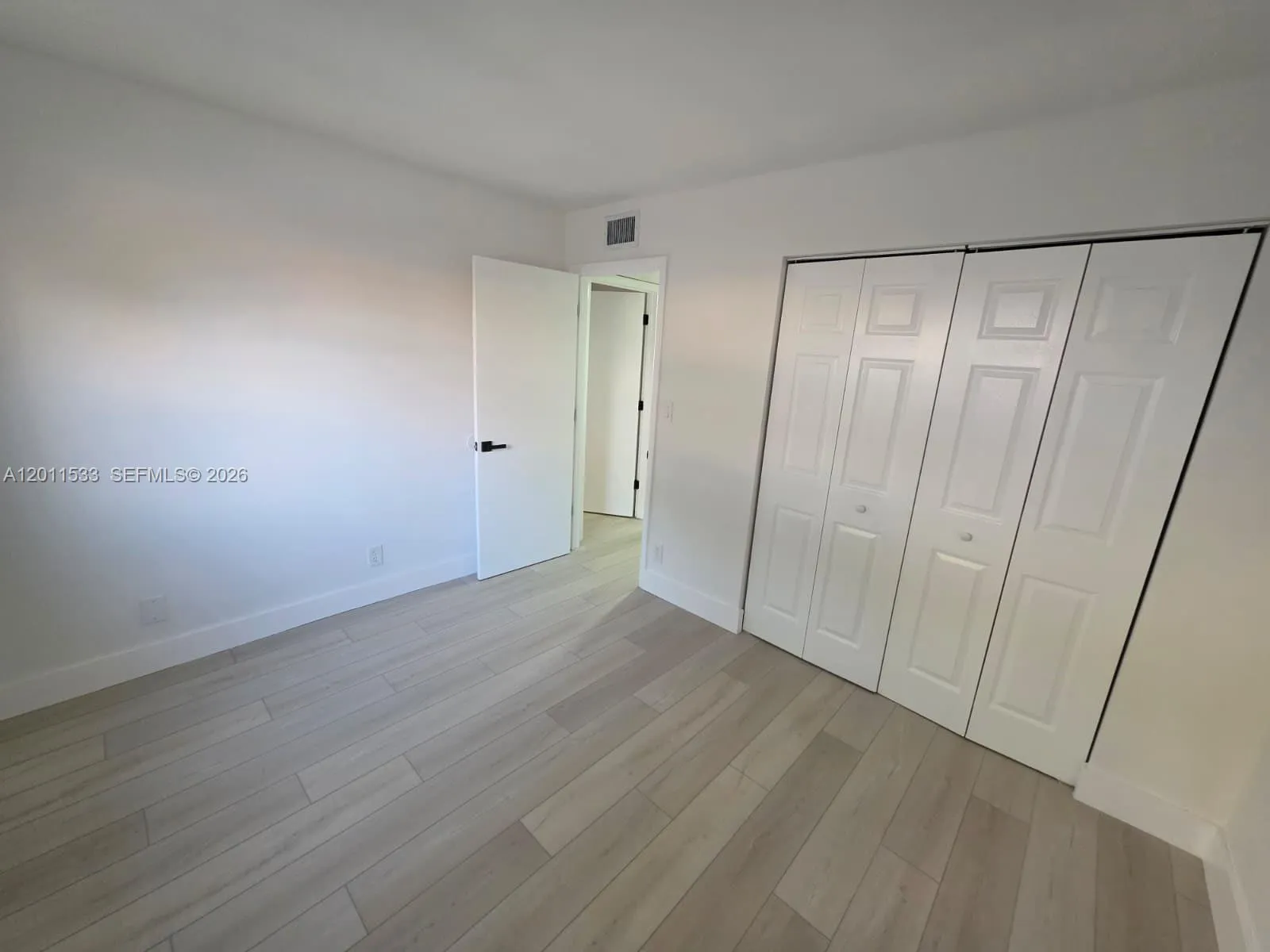 2 bedroom 1 bath for sale at 101 NE 41st St # F98, Oakland Park FL 33334