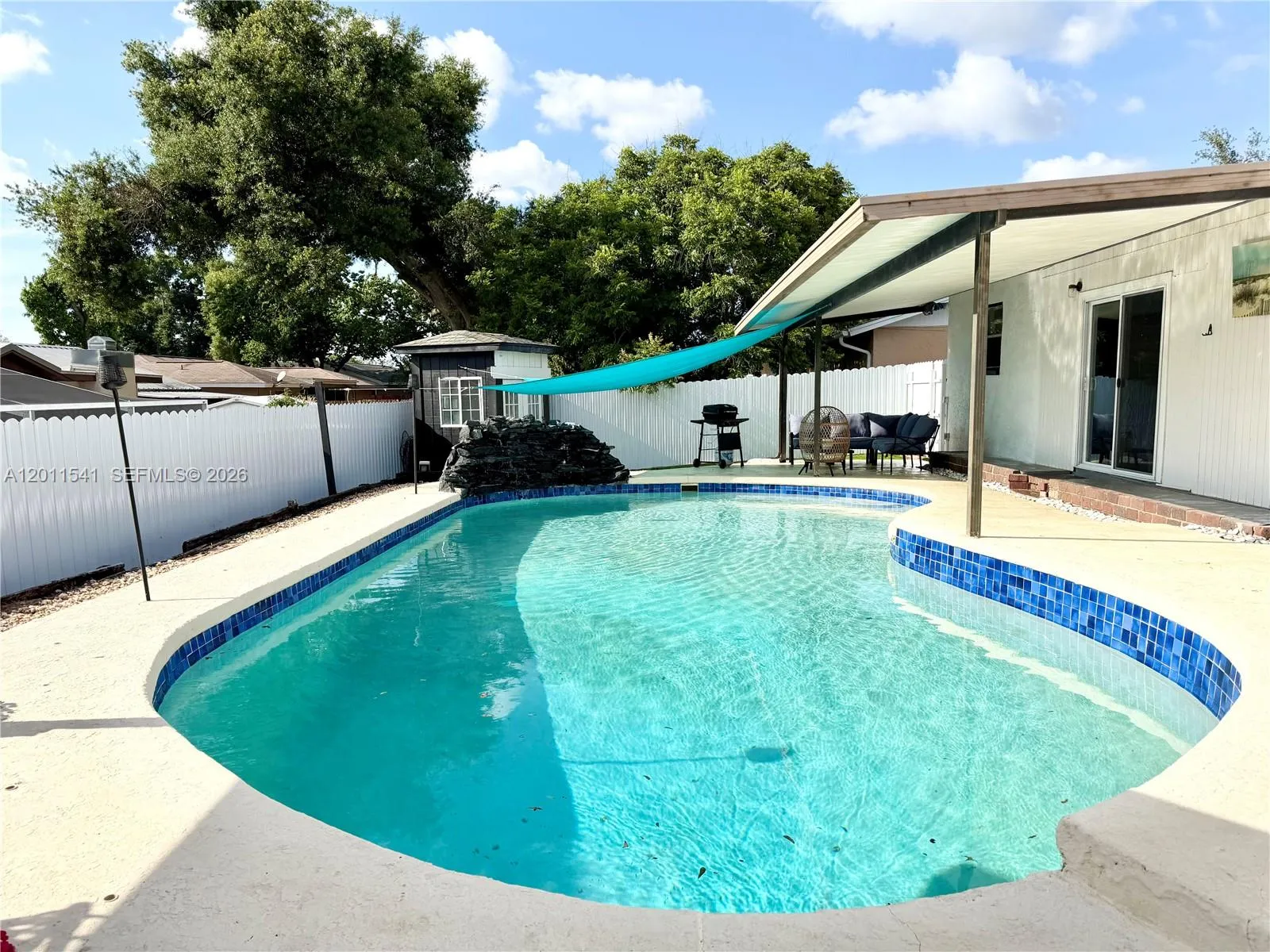 143 valley, Tampa FL 33510