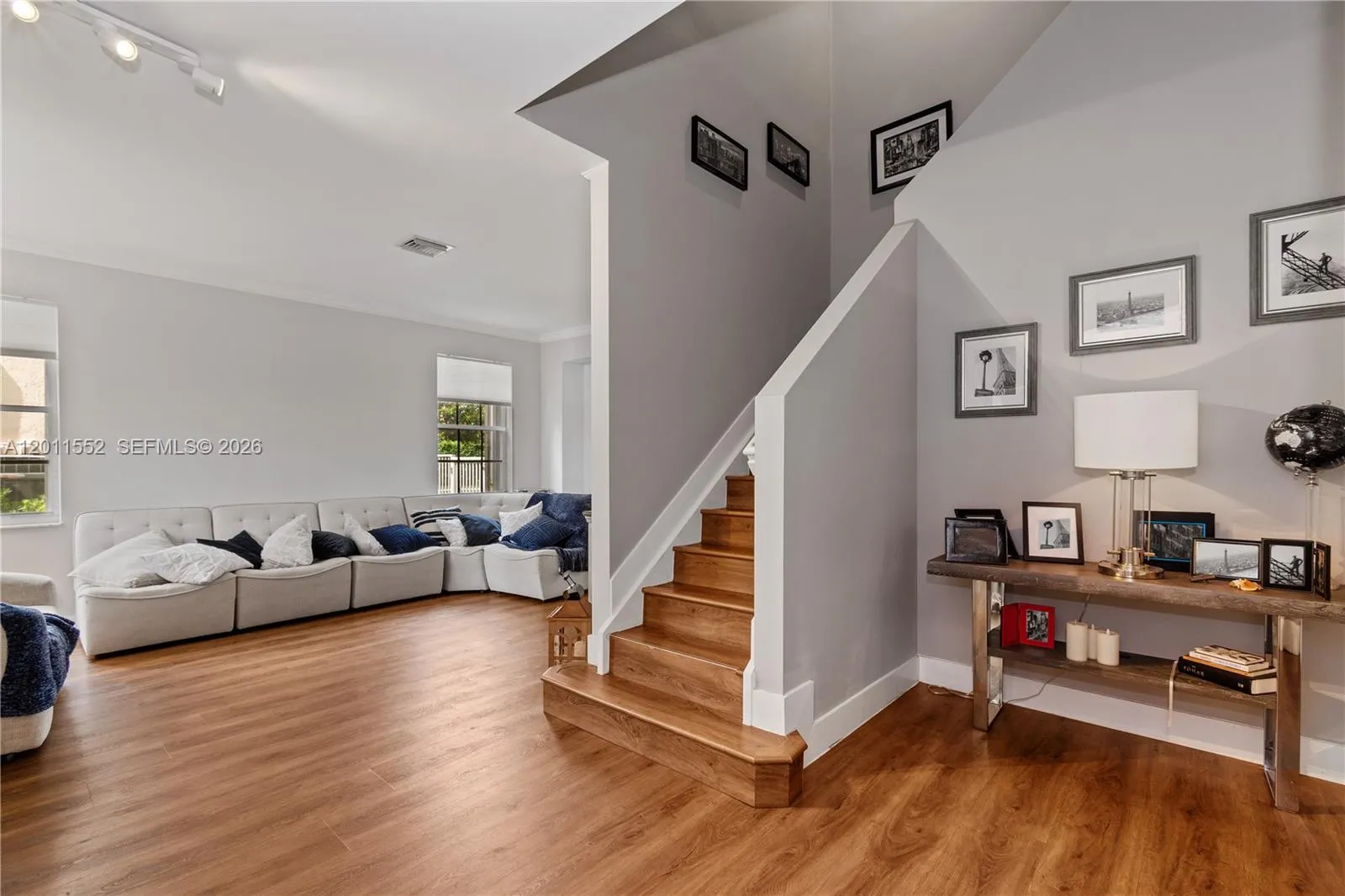 1095 Chenille Cir, Weston FL 33327