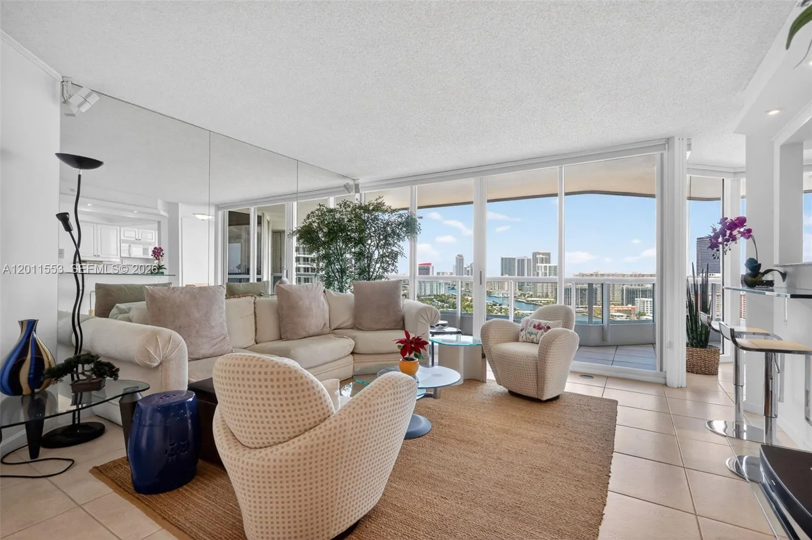 21205 YACHT CLUB DR # 2409, Aventura FL 33180