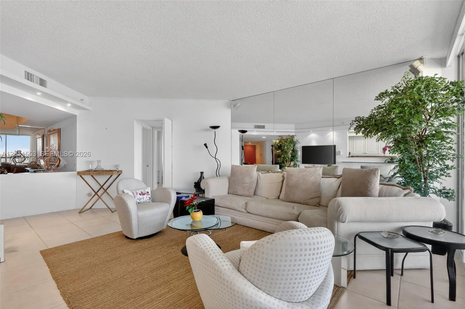 21205 YACHT CLUB DR # 2409, Aventura FL 33180