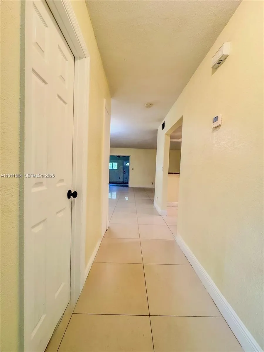 906 SW 74th Ave, North Lauderdale FL 33068