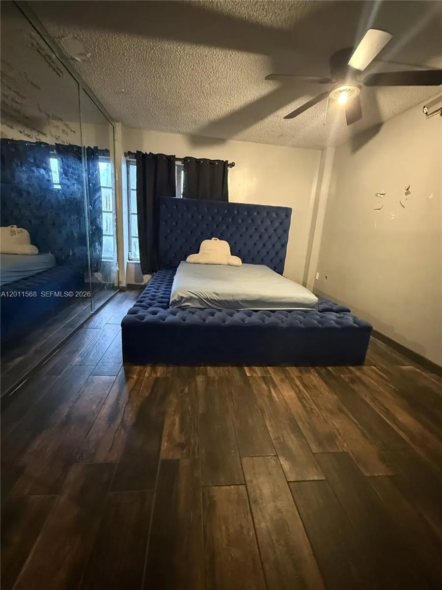 4176 Inverrary Dr # 103, Lauderhill FL 33319
