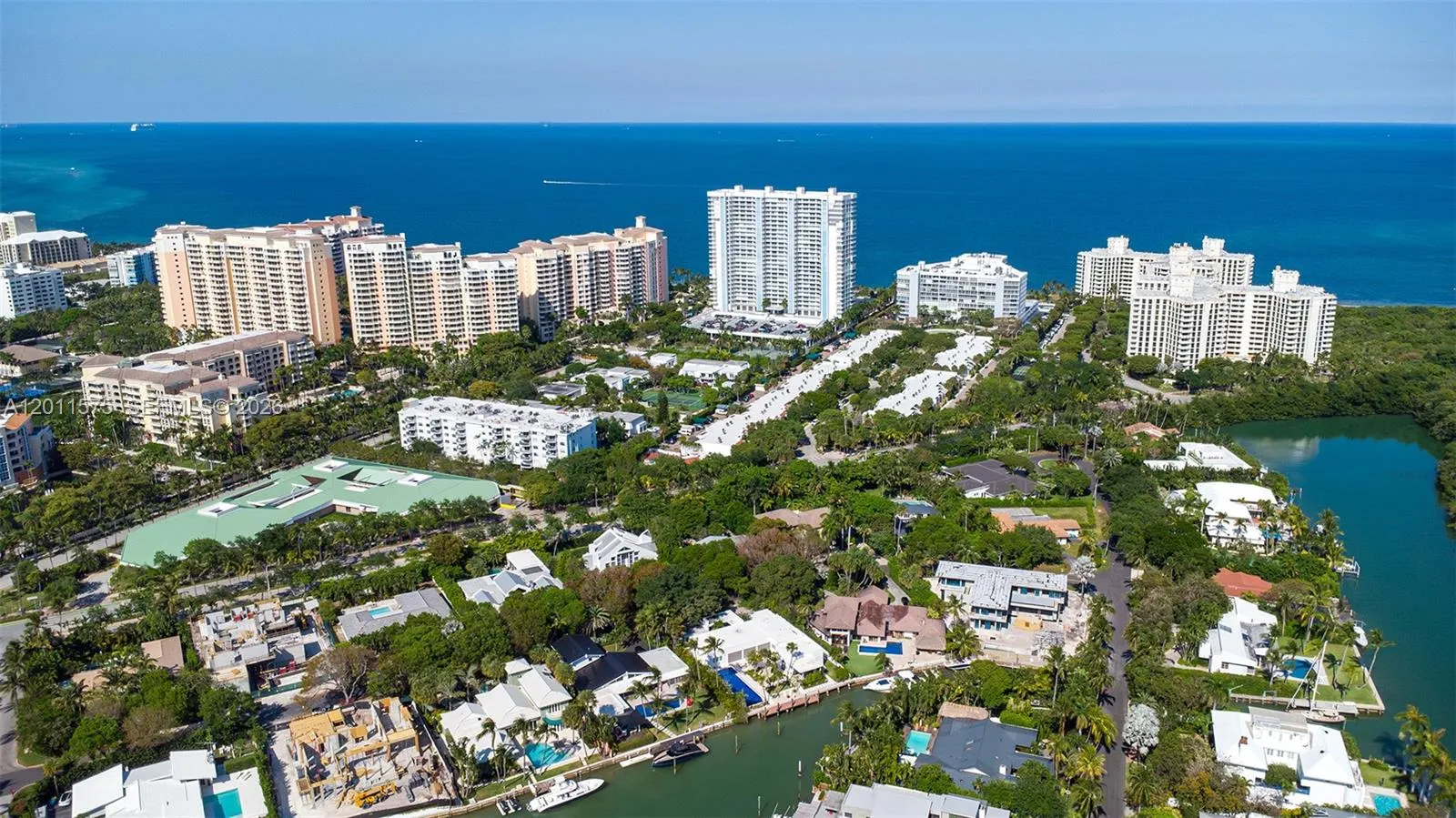 881 Ocean Dr # 7D, Key Biscayne FL 33149
