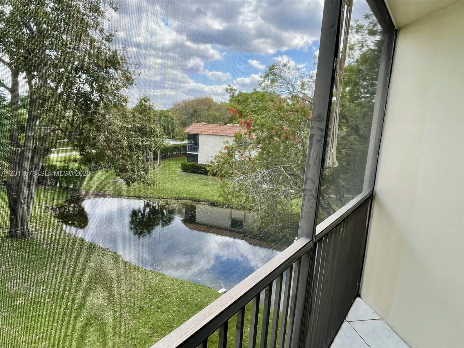 491 Racquet Club Rd # 303, Weston FL 33326