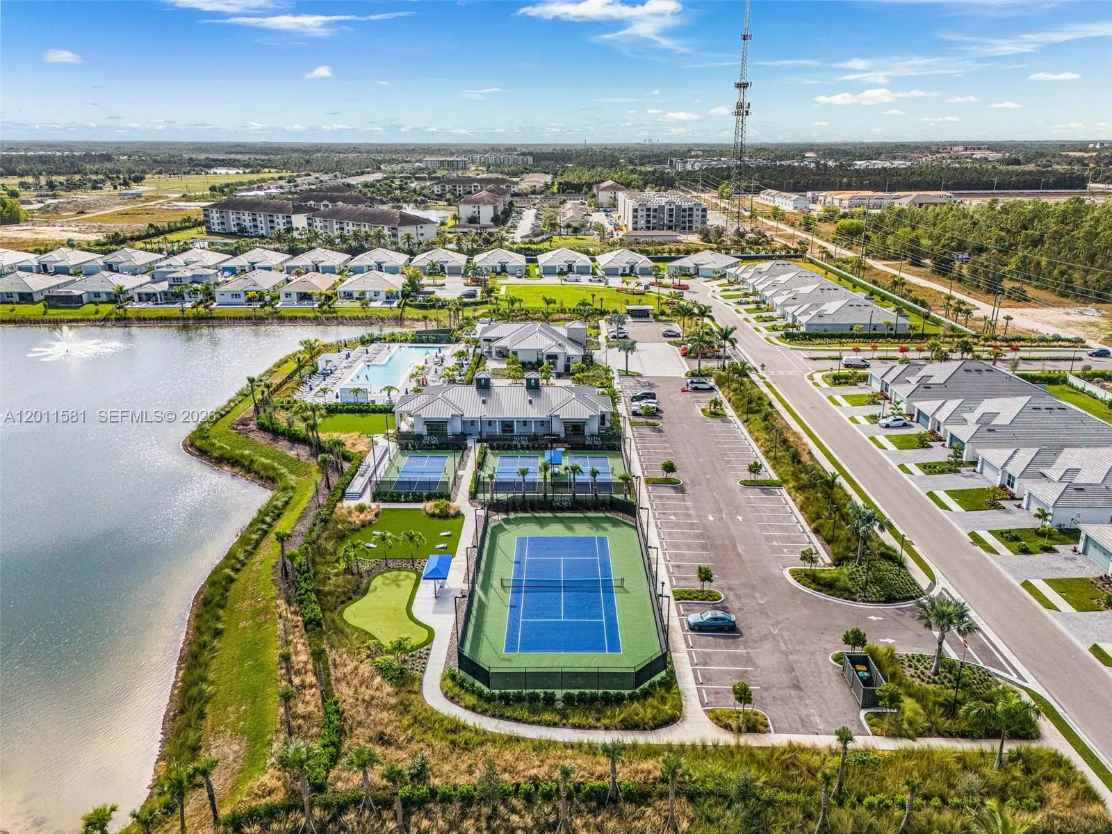 9087 Kite Ln, Naples FL 34114