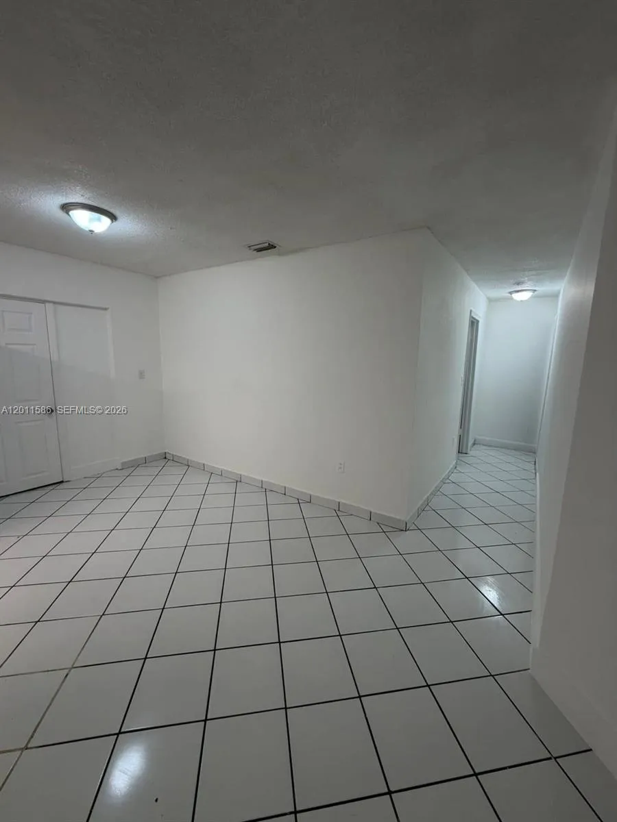 15761 SW 303rd St, Homestead FL 33033