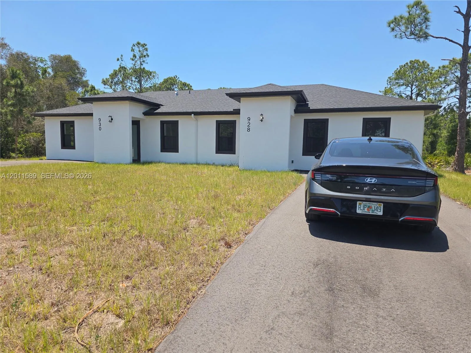 928-930 Hepburn Ave, Lehigh Acres FL 33974