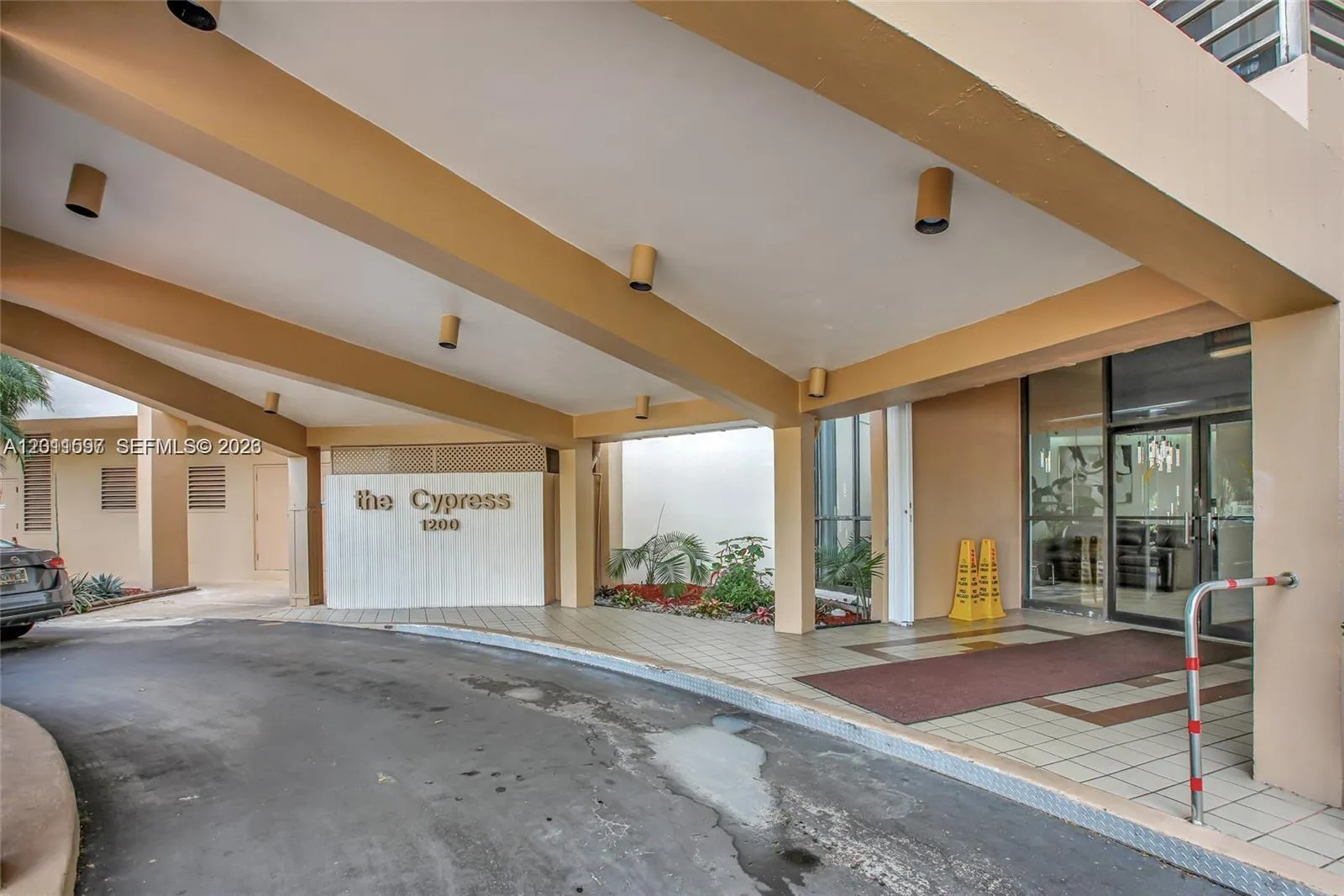 1200 Saint Charles Pl # 415, Pembroke Pines FL 33026