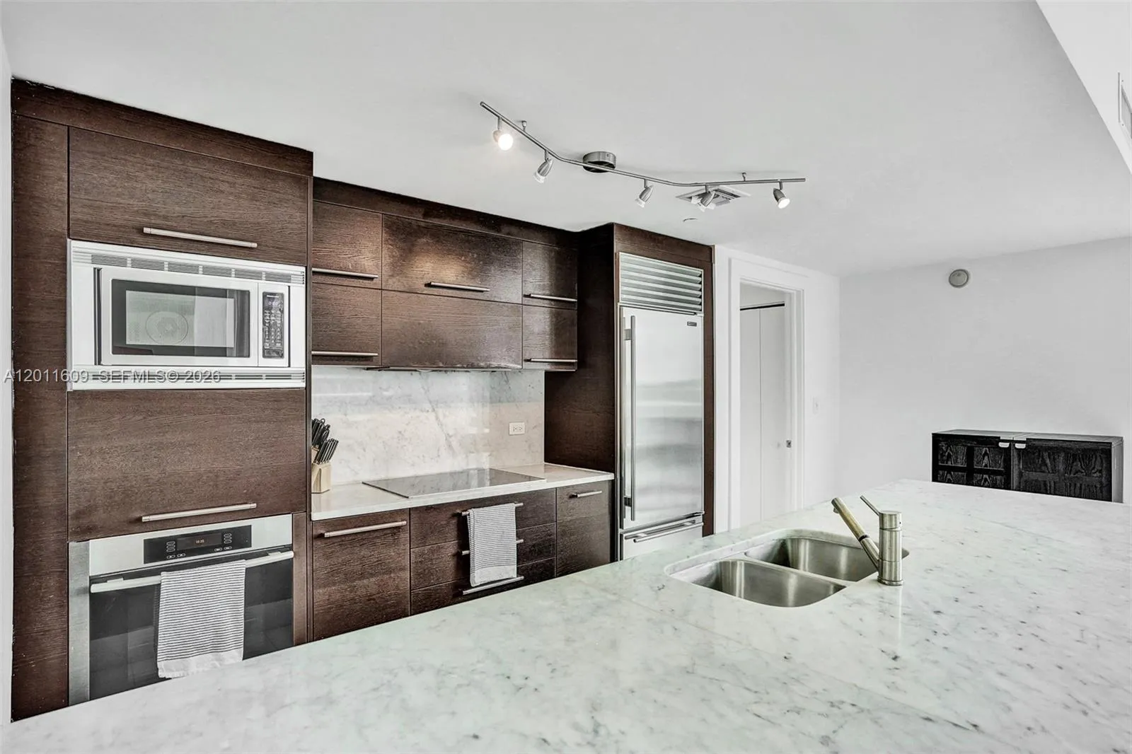 900 Biscayne Blvd # 501, Miami FL 33132