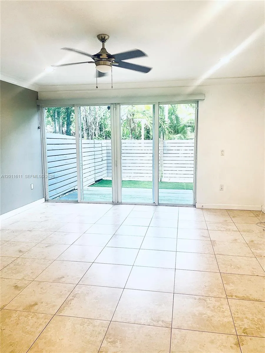 822 NE 19th Ave, Fort Lauderdale FL 33304