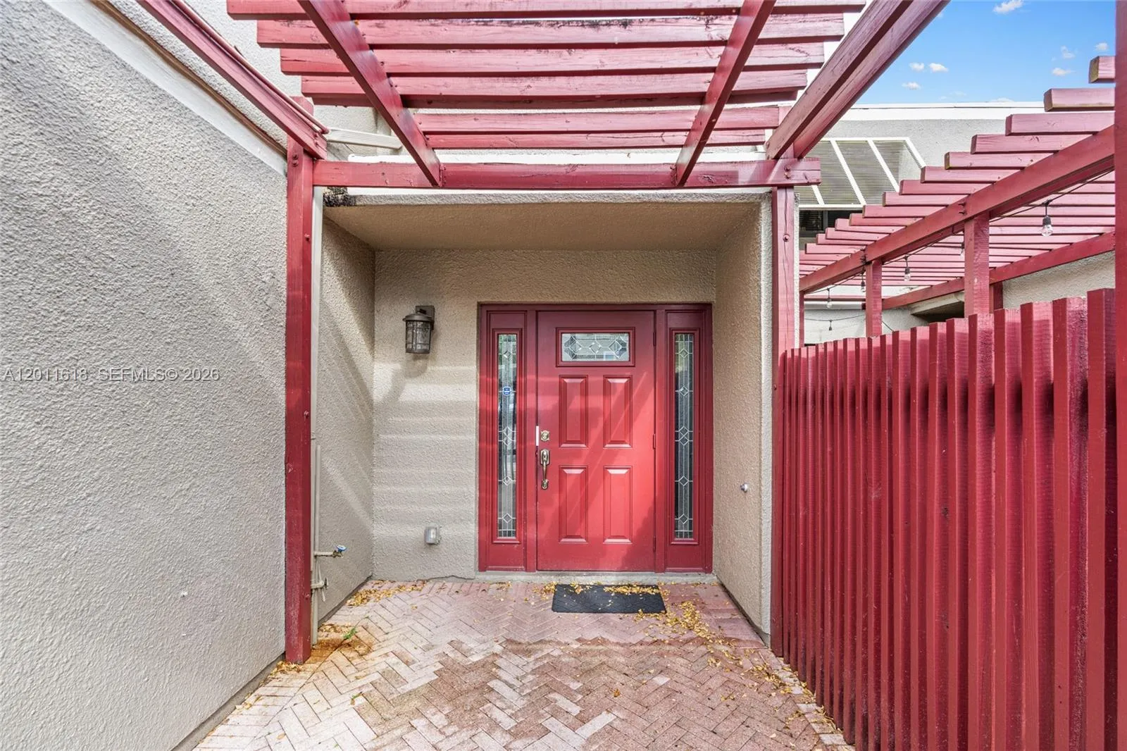 1391 W Fairway Rd, Pembroke Pines FL 33026