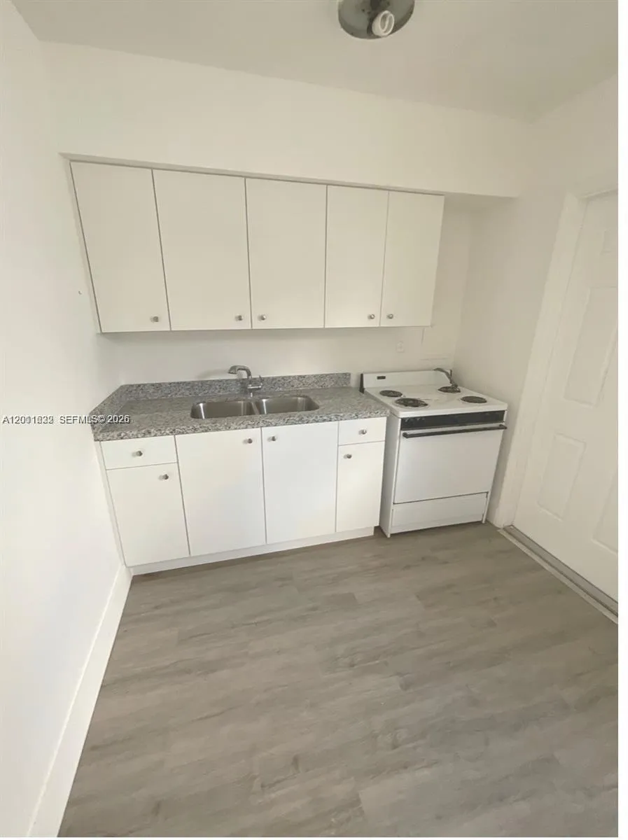 2410 NW 11th St # A, Miami FL 33125