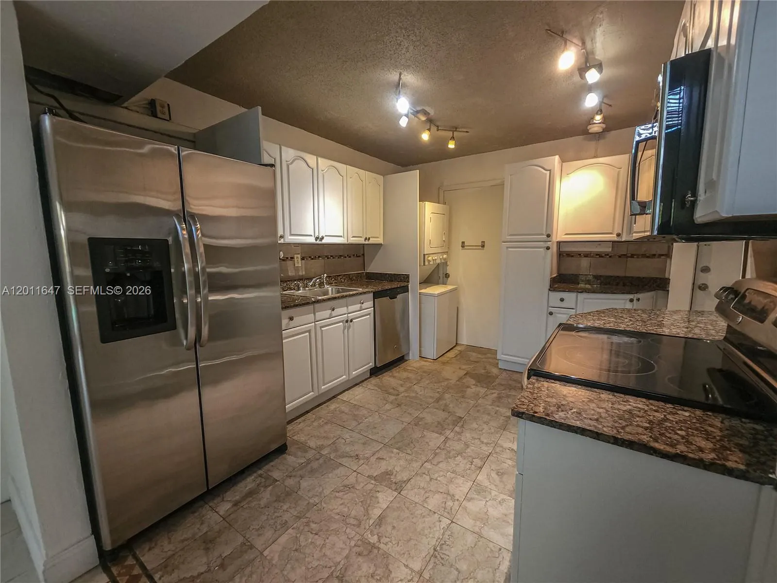10907 N Kendall Dr # 313, Miami FL 33176