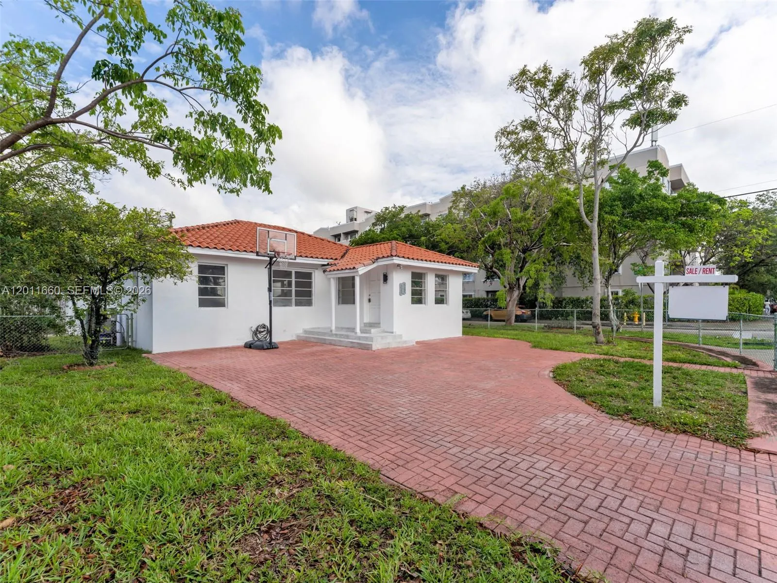 520 NW 32nd Pl # 520, Miami FL 33125