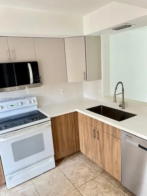 2355 SW 15th St # 73, Deerfield Beach FL 33442