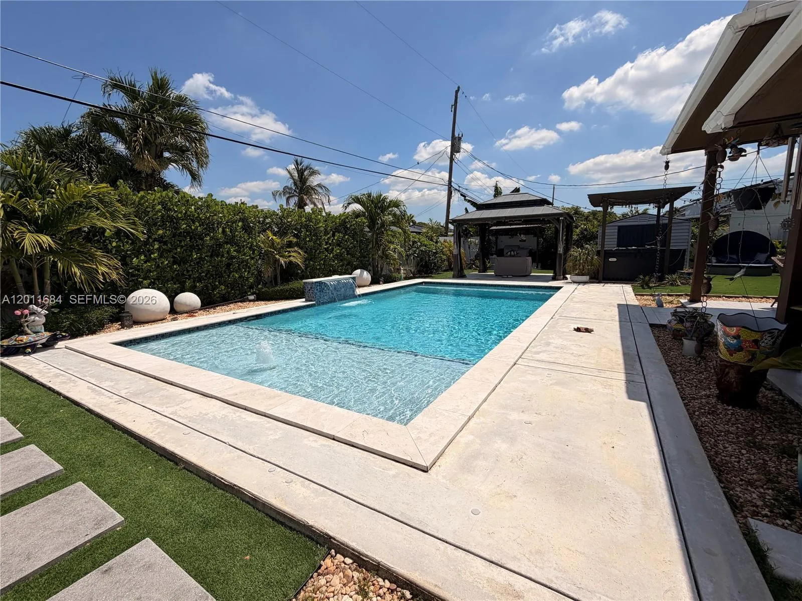 315 W 62nd St, Hialeah FL 33012