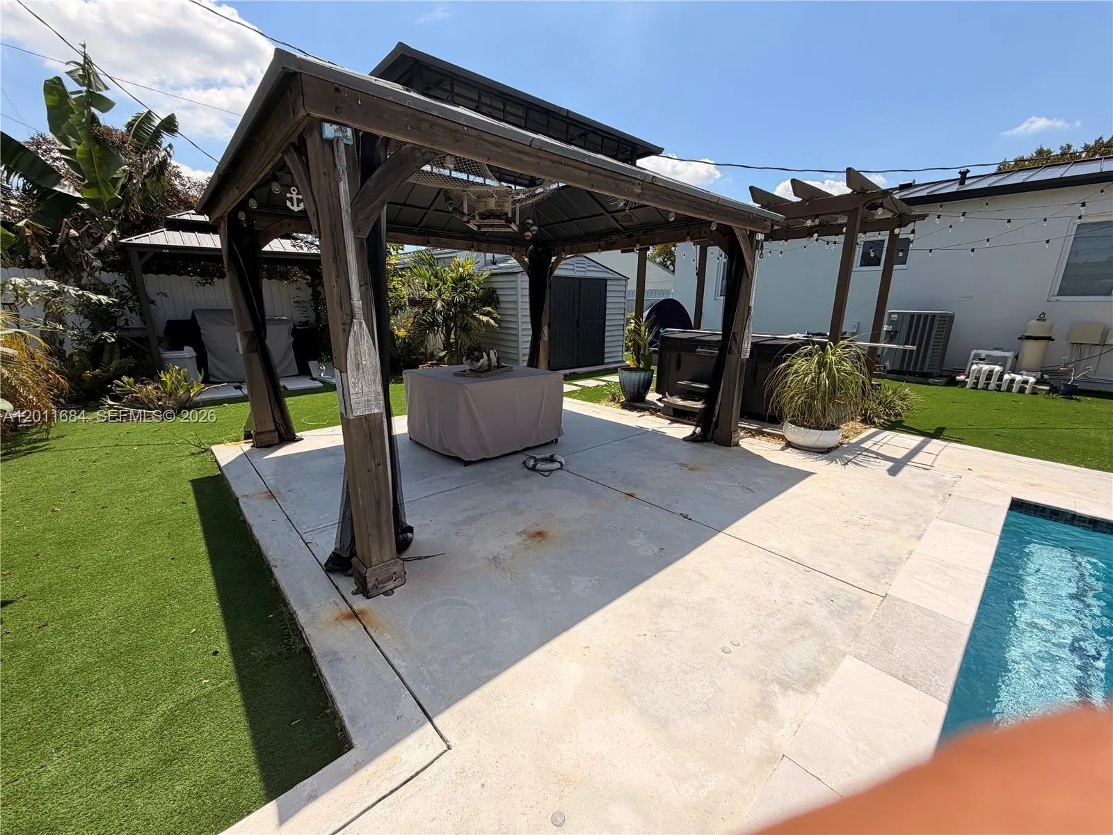 315 W 62nd St, Hialeah FL 33012