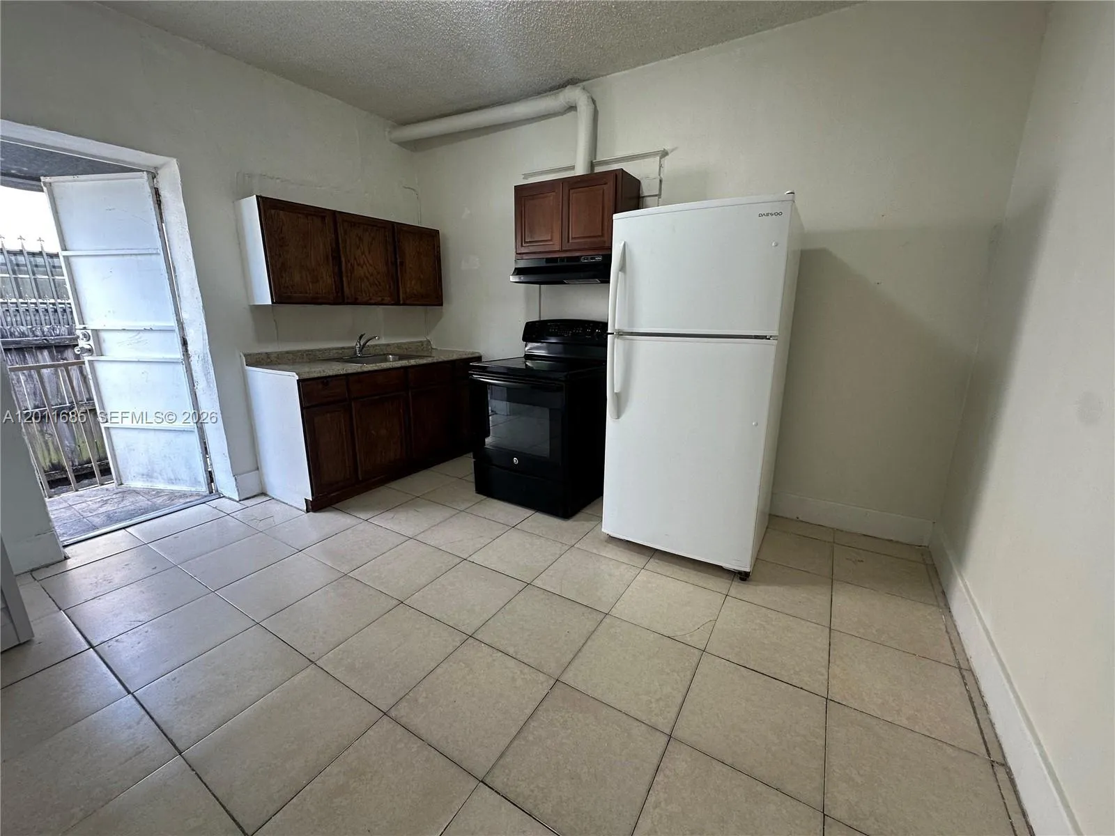 1767 NW 5th St # 3, Miami FL 33125