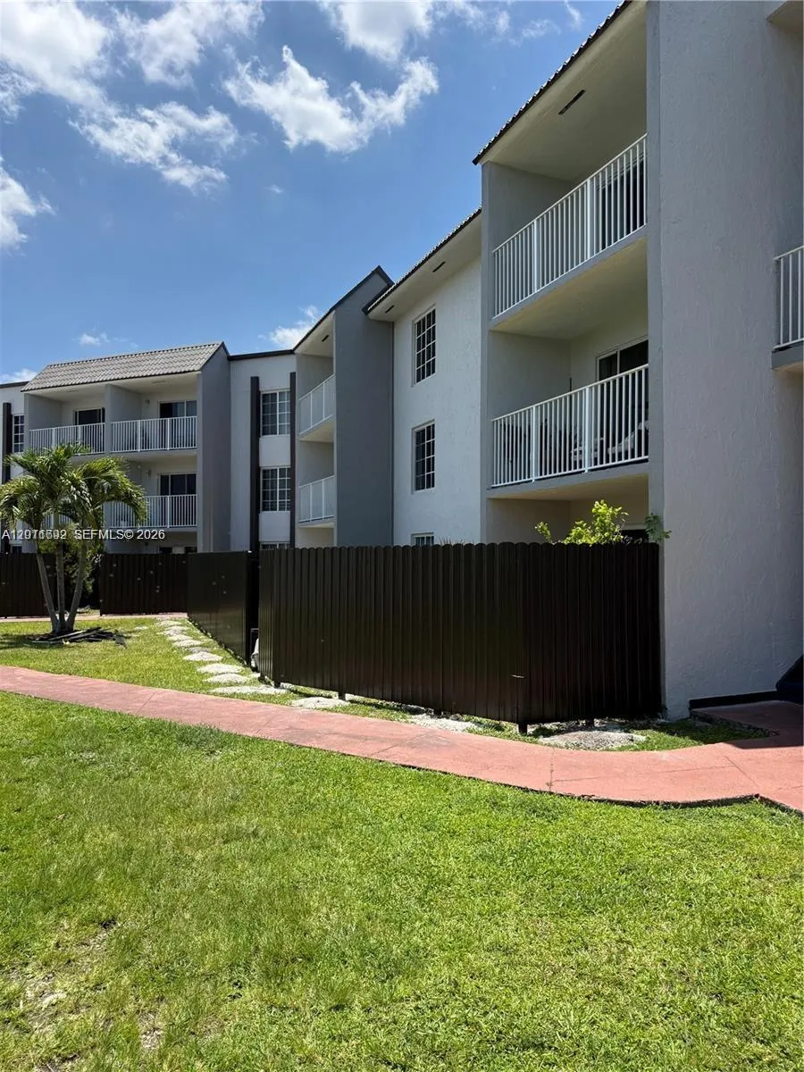 4920 NW 79th Ave # 103, Doral FL 33166