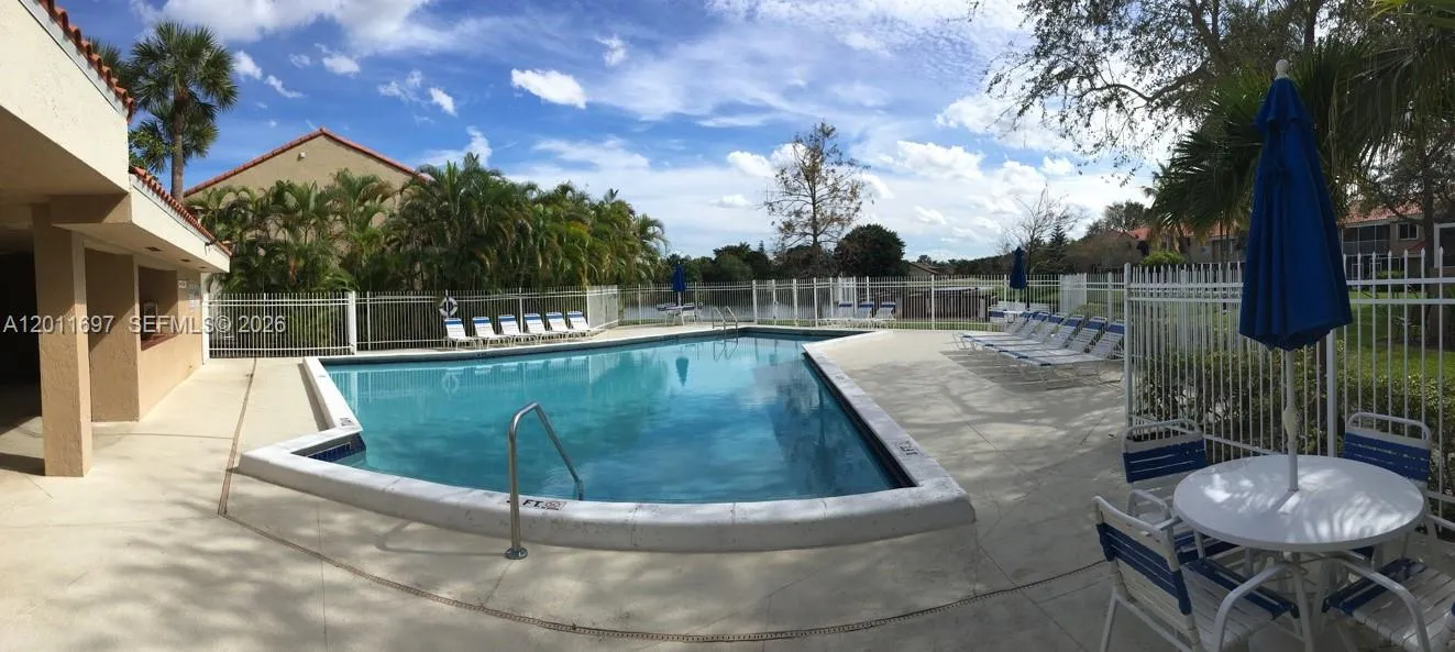 7885 NW 7th Ct # 406, Plantation FL 33324