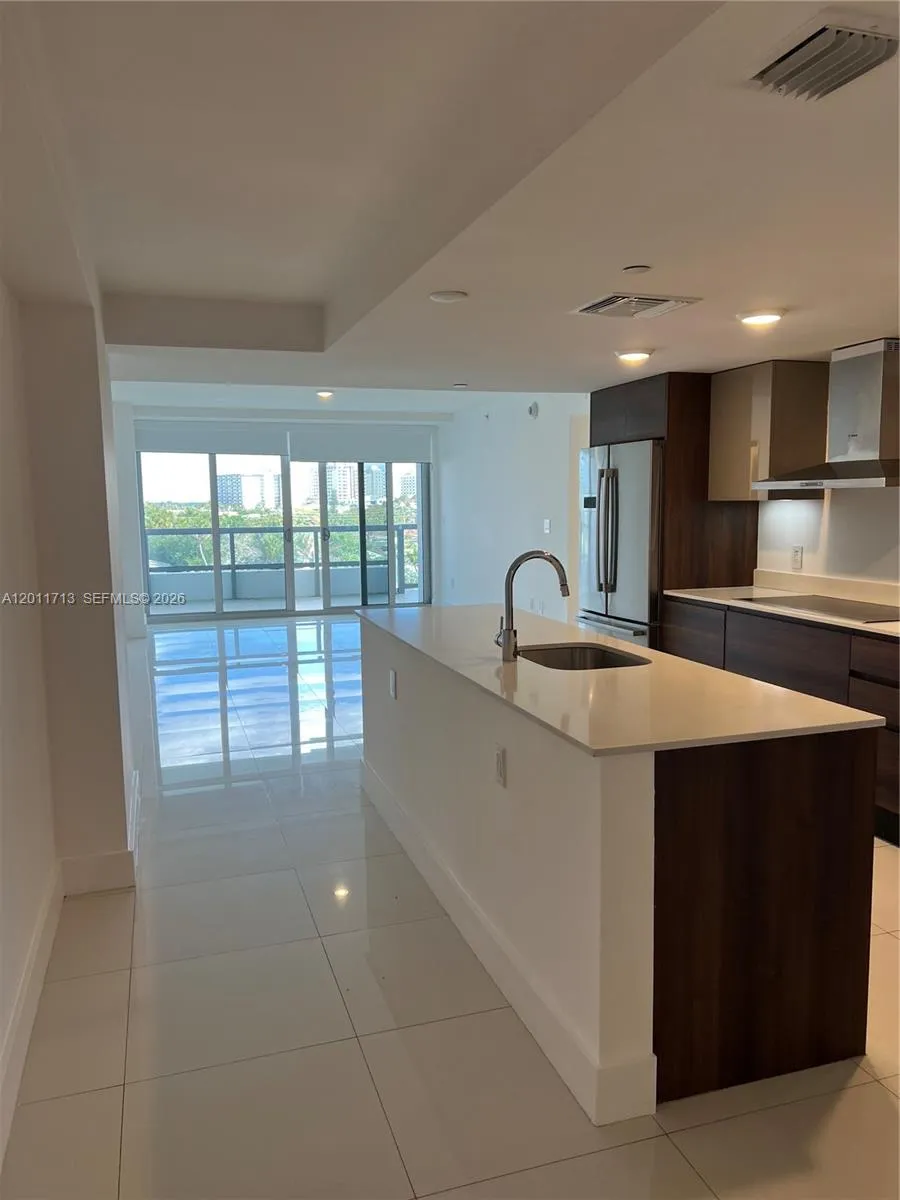 9261 E Bay Harbor Dr # 302, Bay Harbor Islands FL 33154