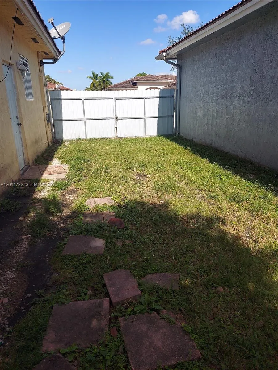 12426 SW 214th Ter # 12426, Miami FL 33177