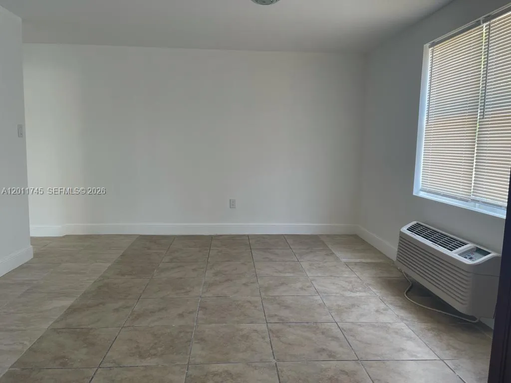 5800 Taylor St # 1, Hollywood FL 33021