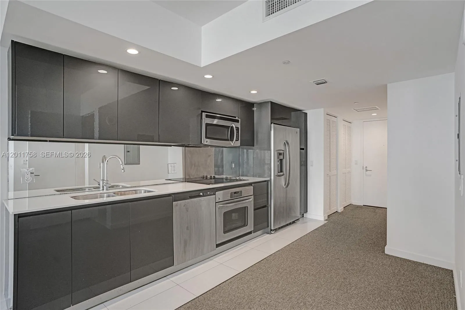 31 SE 6th St # 805, Miami FL 33131