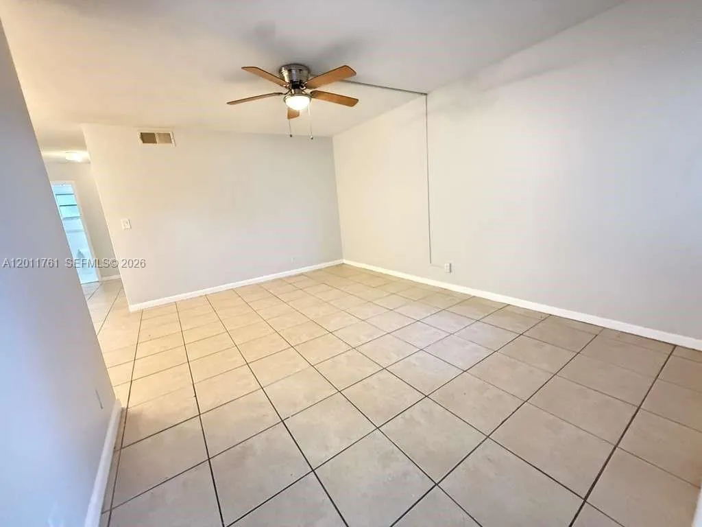 606 S C St # 103, Lake Worth FL 33460